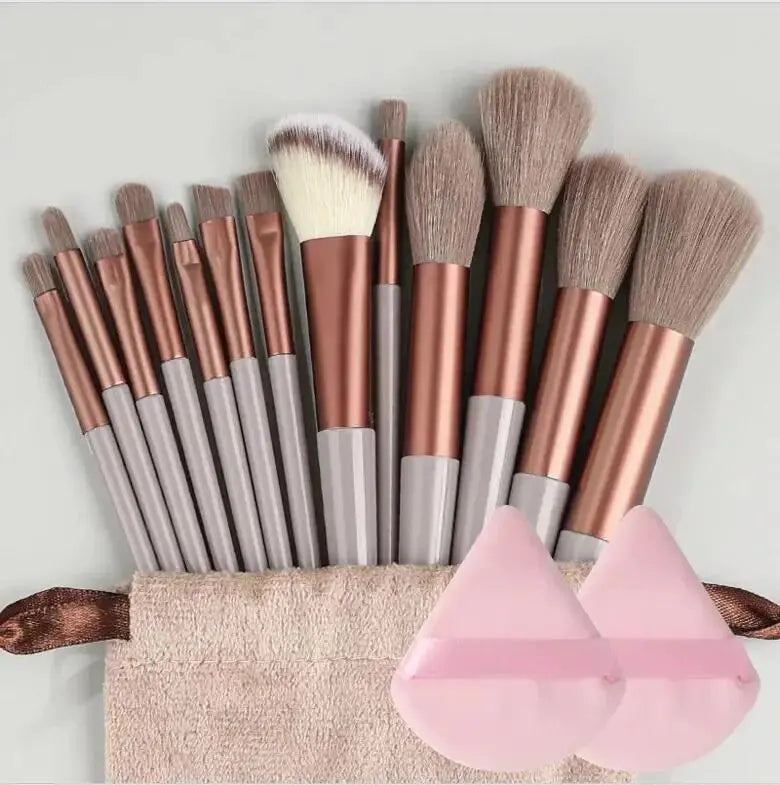 🌟 LuxeBlend™ Premium Makeup Brush Set